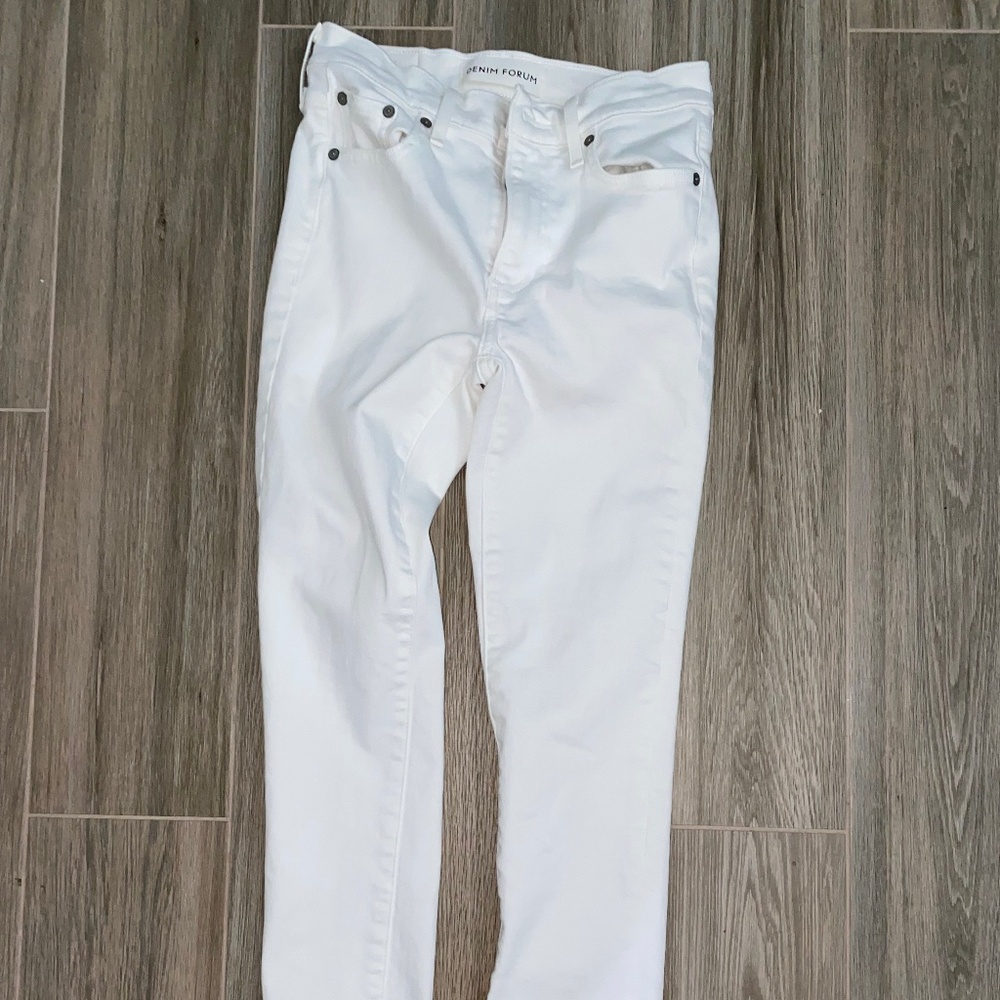 Aritzia Denim Forum Nico Skinny Jeans (White, 25)